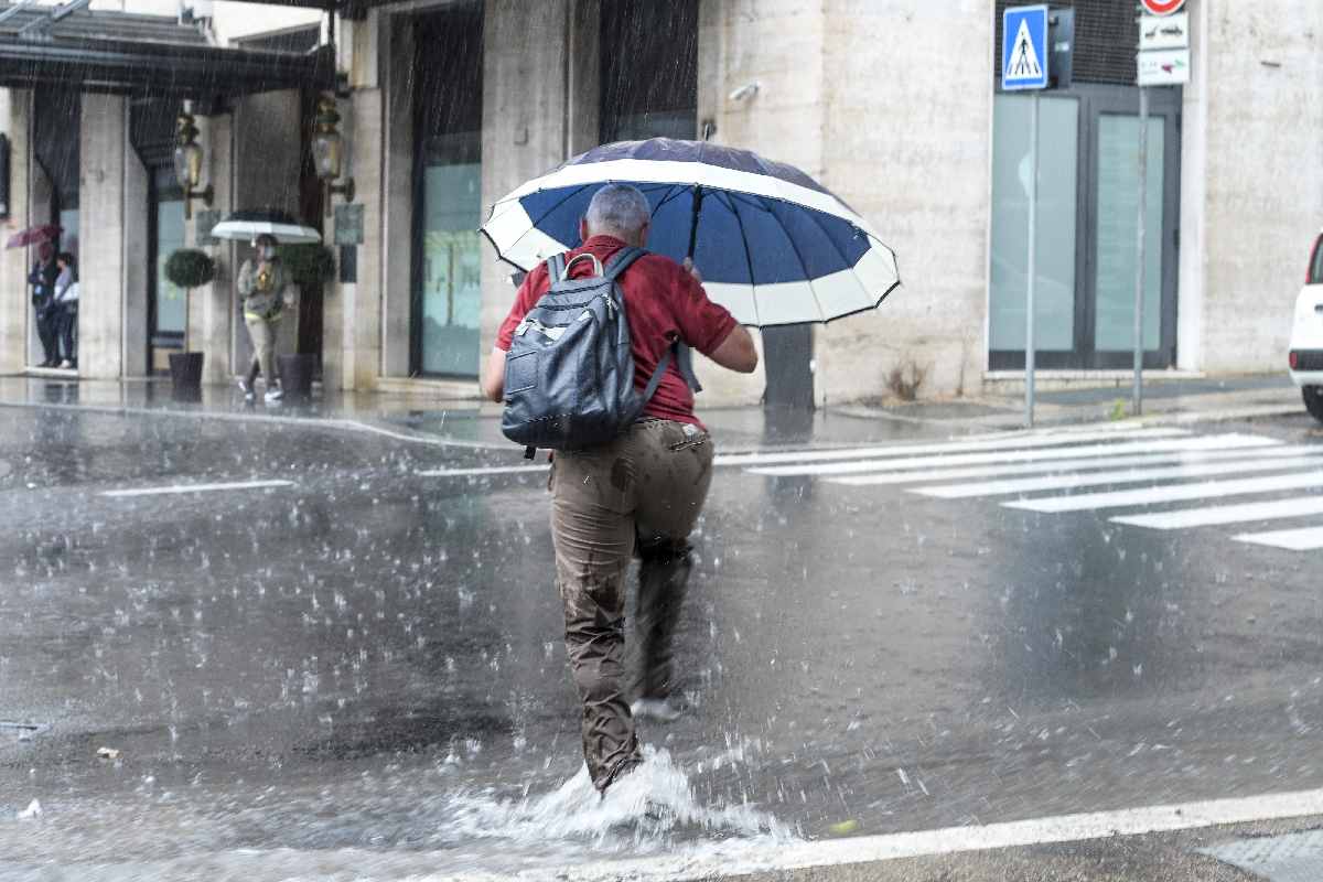Ancora temporali e maltempo in Sicilia, condizioni meteo avverse e allerta gialla in due province per lunedì 10 novembre