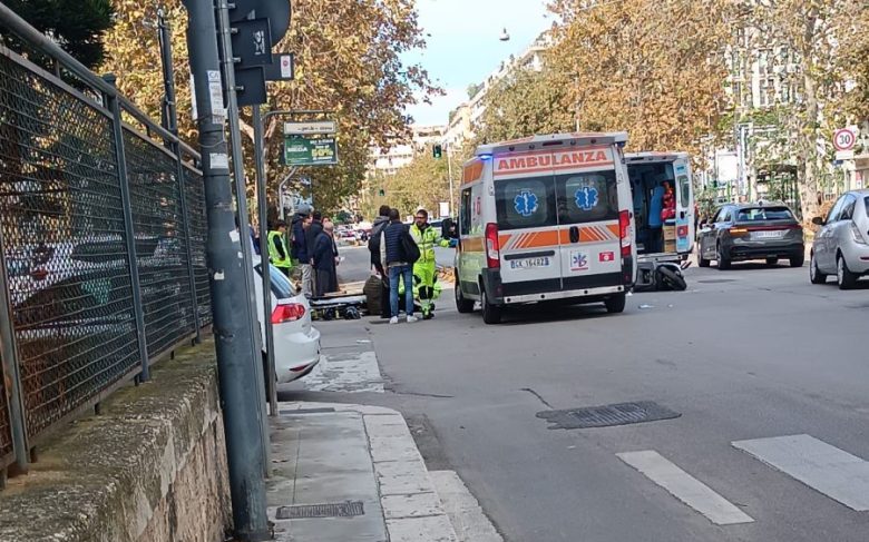 Scontro tra due scooter in via Marchese a Palermo, ci sono feriti