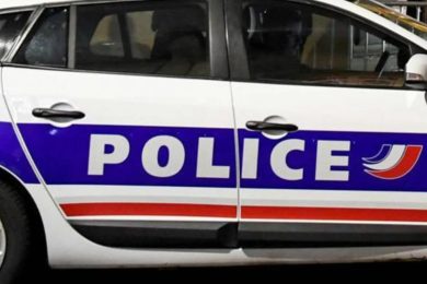 Terrore in strada, uomo grida “Allah Akbar” e poi investe diversi pedoni