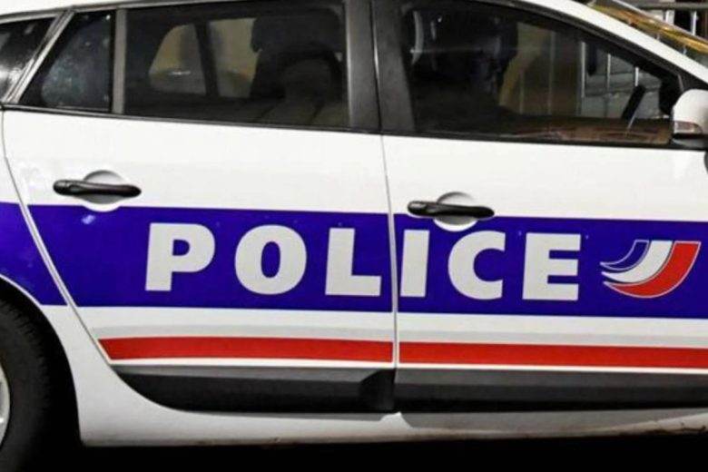 Terrore in strada, uomo grida “Allah Akbar” e poi investe diversi pedoni