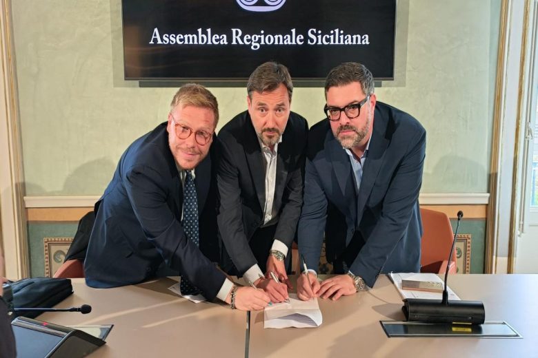 Caos all’Ars, l’opposizione “compatta” e sul piede di guerra firma la mozione di sfiducia a Schifani – VIDEO