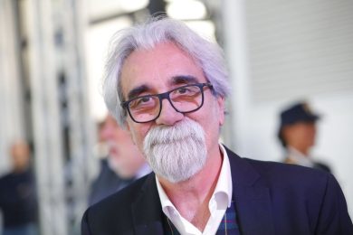 La morte di Peppe Vessicchio, online la petizione: “Intitolare l’Ariston al maestro”
