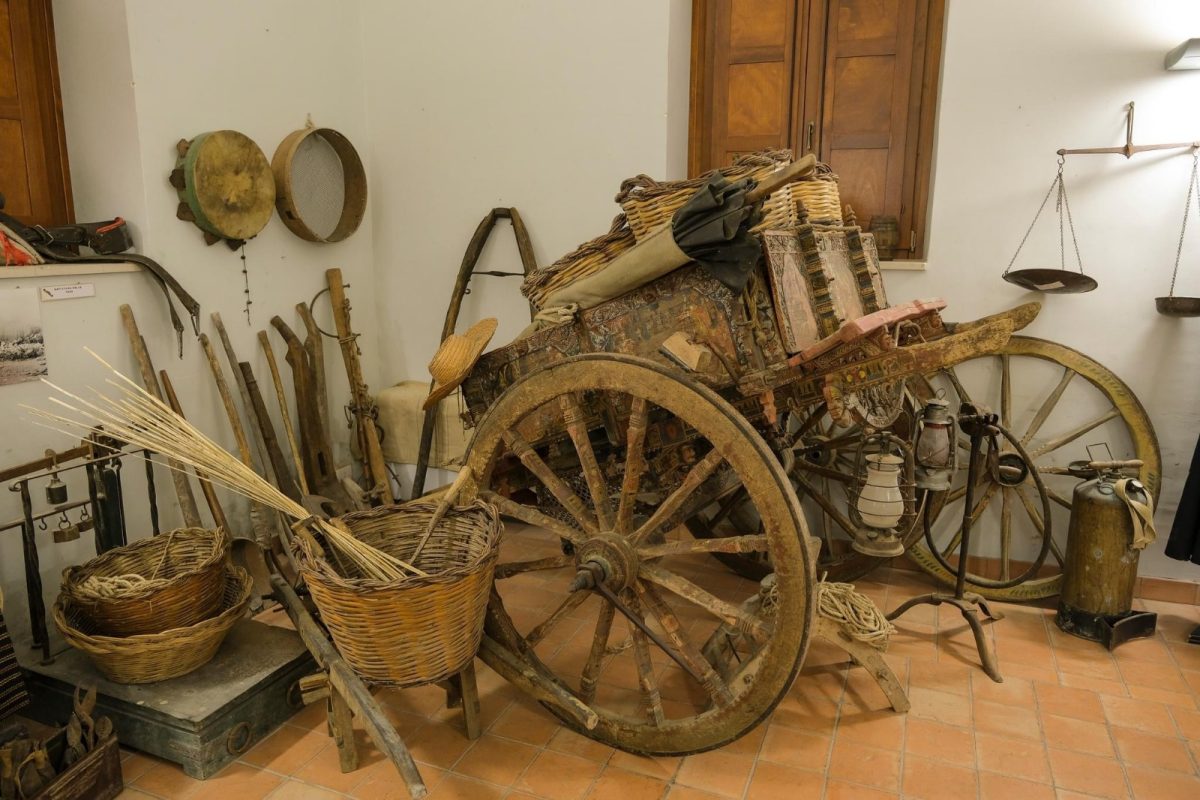 Museo degli Antichi mestieri di Buccheri: viaggio nel cuore della Sicilia più autentica Museo degli Antichi mestieri di Buccheri: viaggio nel cuore della Sicilia più autentica