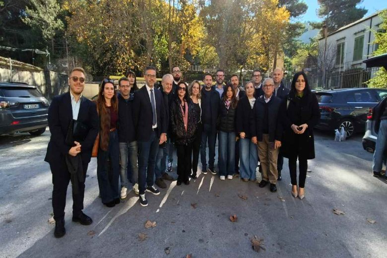 VIDEO | Dopo il ritiro in monastero la decisione delle opposizioni: sì a mozione di sfiducia per Schifani