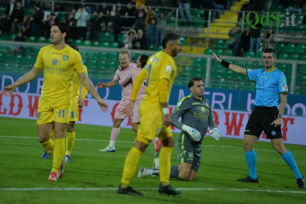 Palermo-Carrarese 5-0, gli scatti più belli del match del “Barbera” – FOTO