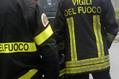 Tragedia in volo, elicottero precipita improvvisamente e il pilota muore