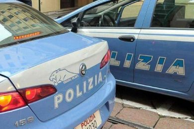 Blitz della Polizia nel Nisseno: sequestrata officina abusiva e attrezzature