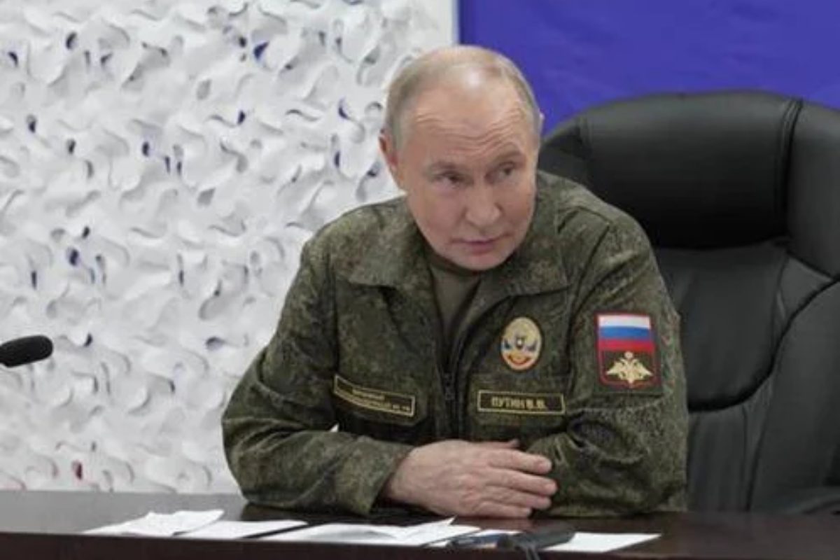 Guerra Ucraina-Russia, Putin: “Abbiamo preso Kupiansk”. Zelensky: “Discuterò piano di pace con Trump”