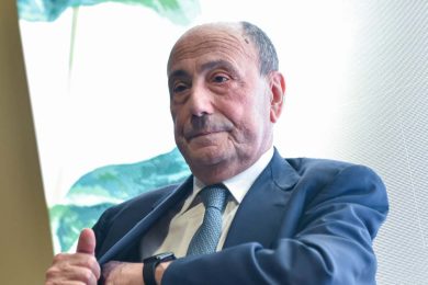 Baraccopoli Messina, alloggi in deroga a 5 famiglie. Schifani: “Massima attenzione alle fragilità e ai minori”