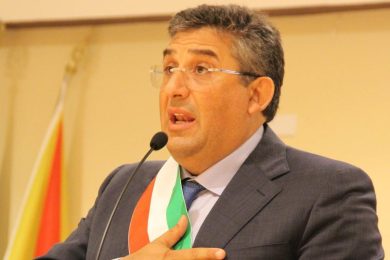 Paura a Raffadali, ladri in casa del sindaco Silvio Cuffaro: indagini in corso