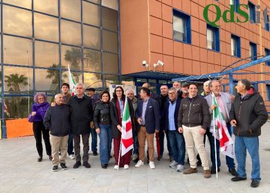 VIDEO | “Mandiamoli tutti via”: sit-in di protesta del Pd ad Agrigento per l’inchiesta appalti truccati