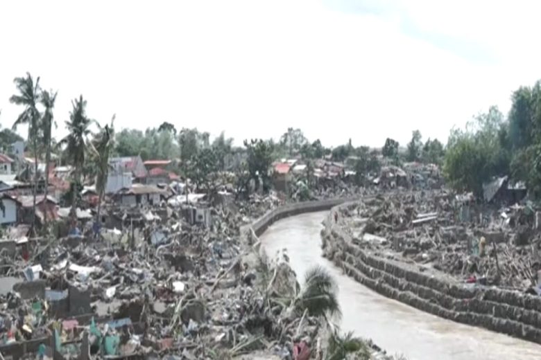 “L’acqua ha preso tutto”, il tifone Kalmaegi distrugge e provoca morte – VIDEO