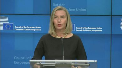 Sospetta frode Ue, Mogherini “ha risposto in modo eccellente”