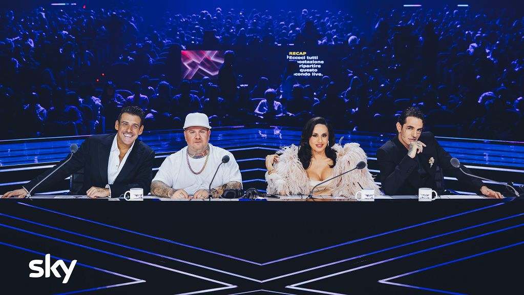 X Factor 2025-La finale: sfida tra eroCaddeo, PierC, DELIA, rob