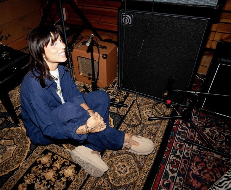 Angelina Mango torna live con “Nina canta nei teatri”