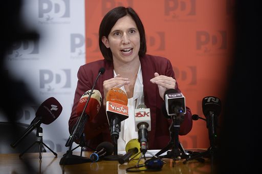 Pd, Schlein convoca assemblea ma su sua ‘blindatura’ partito diviso