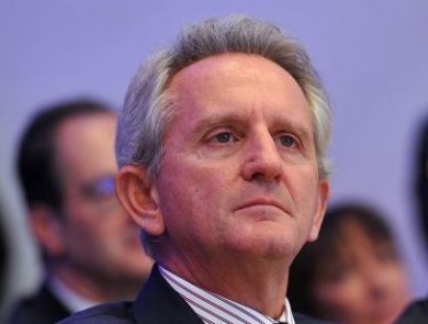 Mediobanca: accordo per uscita Nagel e Vinci, 5 milioni a testa