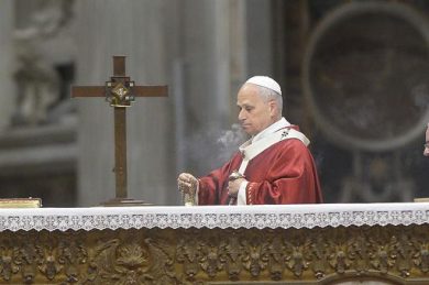 Papa a nuovi ambasciatori: “lieto di incontrarvi”