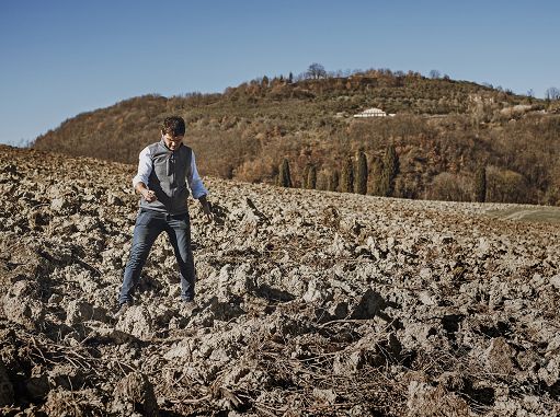 Feudi Spada presenta due Metodo Classico da vigne alte in Umbria