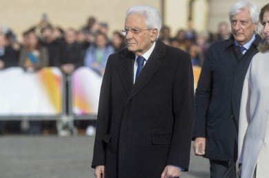 Carcere, Mattarella: istituti pena non siano isolati dal mondo esterno