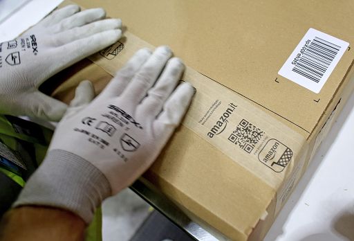 Ecofin approva dazi Ue da 3 euro su piccoli pacchi commercio online