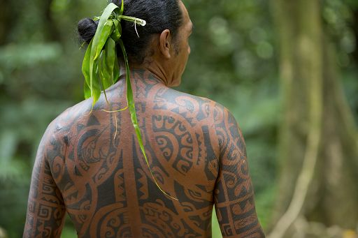 Tahiti, il viaggio oltre il mare tra cultura, arti e nuove rotte