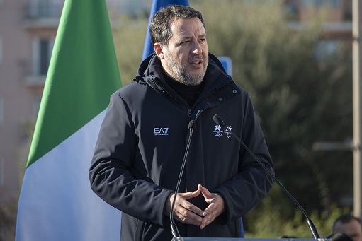 Salvini: bene governo italiano su asset russi, Ue scherza col fuoco