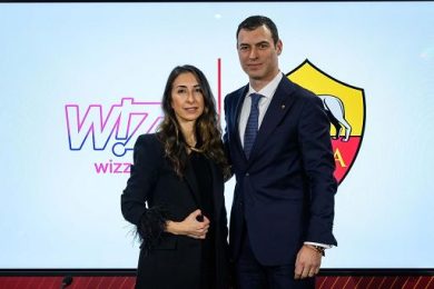 L’AS Roma annuncia una nuova partnership strategica con Wizz Air