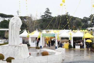 Al Gemelli il primo mercato Campagna Amica in un ospedale