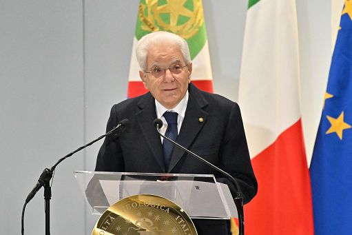 Difesa, Mattarella: grazie a donne e uomini delle Forze armate