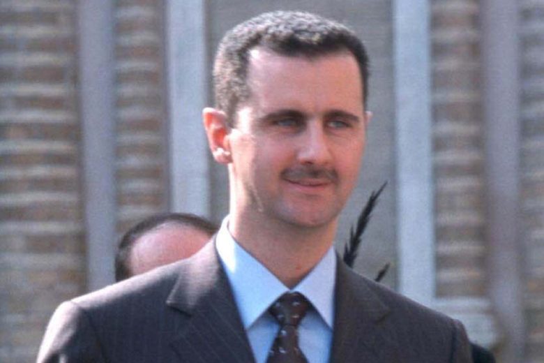 Bashar al-Assad, l’ex Presidente della Siria in esilio a Mosca: “Oggi vuole fare l’oculista”