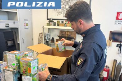 Pericolo esplosivo in negozio: uomo denunciato per vendita illecita di fuochi d’artificio nel Catanese