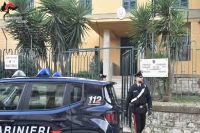 Il crack nascosto nell’auto, beccati e arrestati due pusher nel Palermitano