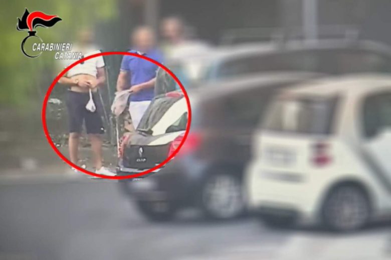 Il “patrozzo” guidava una rete di spaccio h24 nel Catanese: 31 arresti per spaccio e detenzione – NOMI e VIDEO
