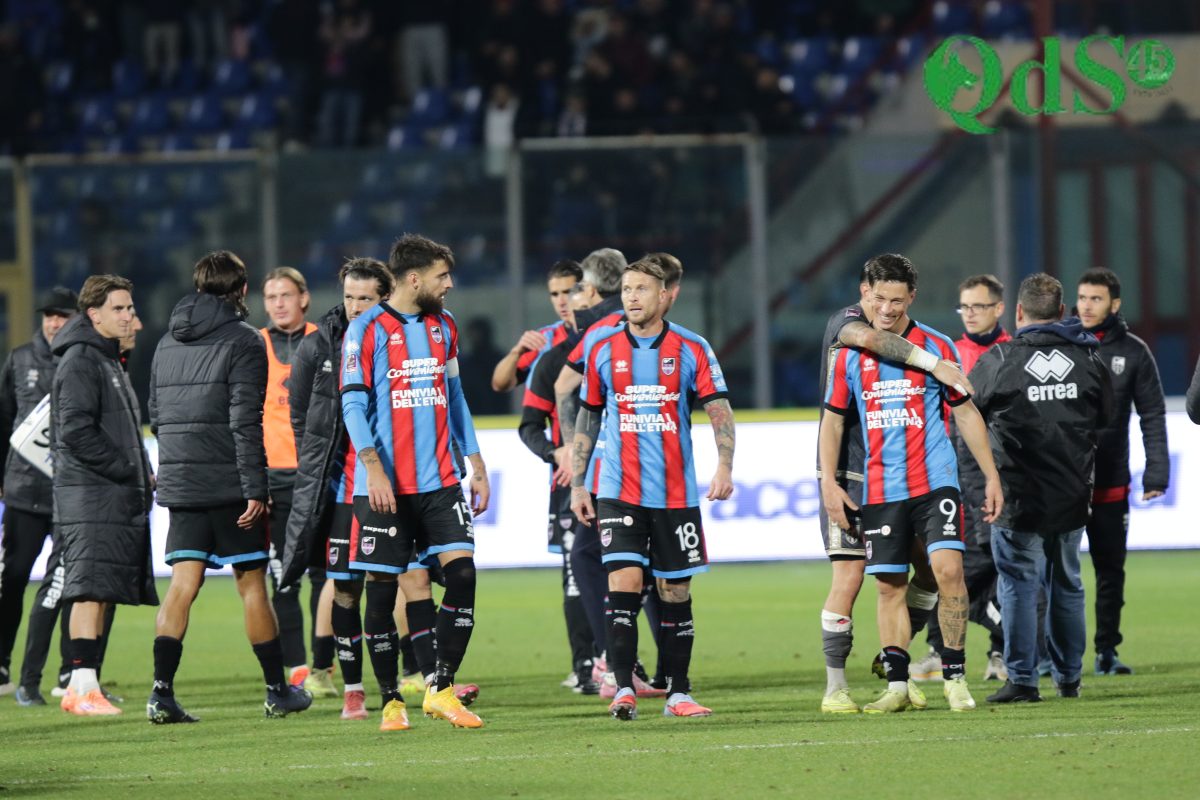Catania-Crotone 2-0, la fotogallery: gli scatti più belli dal “Massimino”