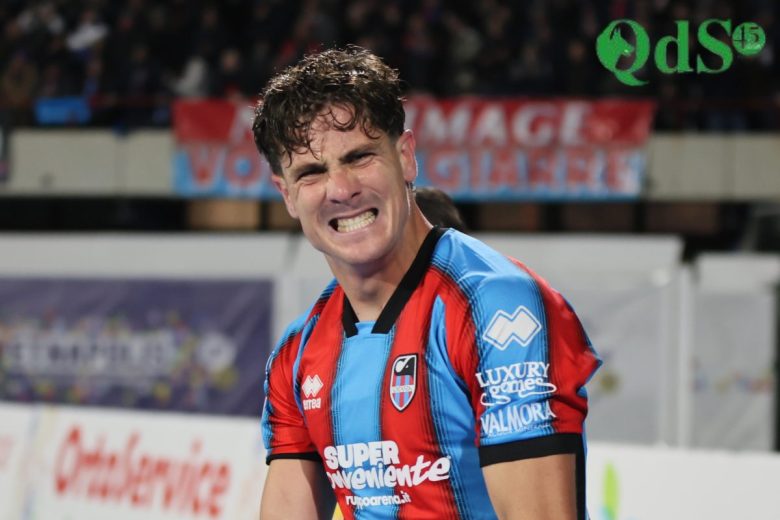 Catania-Crotone 2-0, la fotogallery: gli scatti più belli dal “Massimino”