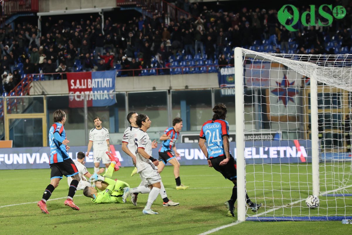 Catania-Crotone 2-0, la fotogallery: gli scatti più belli dal “Massimino”
