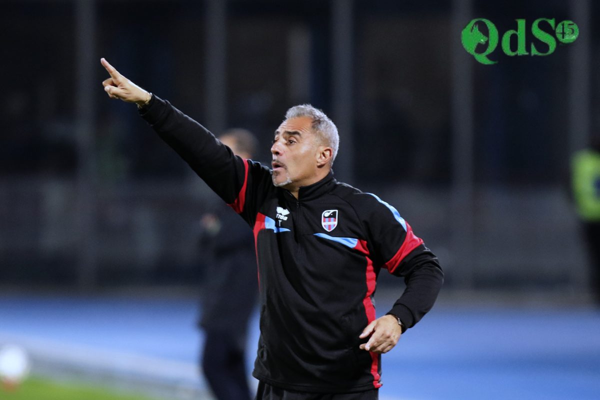 Catania-Crotone 2-0, la fotogallery: gli scatti più belli dal “Massimino”