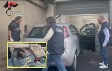In viaggio con la cocaina pura nel bagagliaio dell’auto: arrestata coppia di fidanzati sulla Statale 417