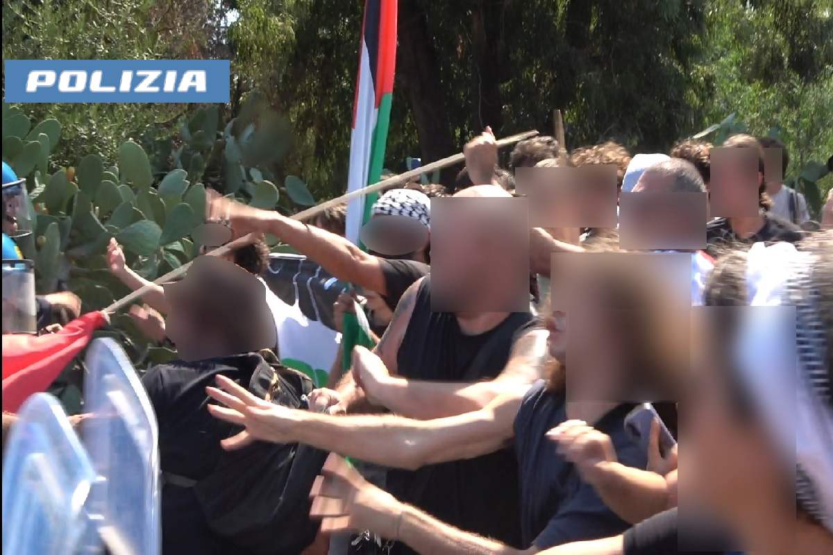 Catania, agenti feriti durante corteo pro Palestina, obbligo di firma per quattro indagati