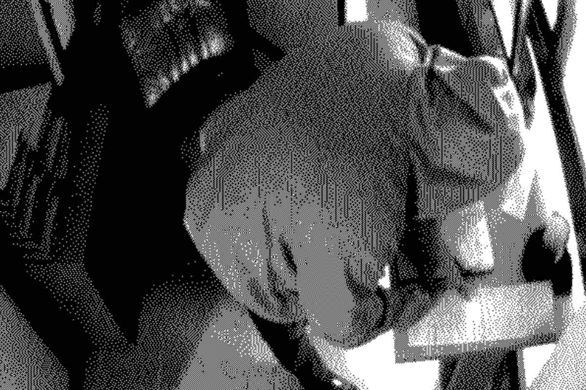 La cricca che speculava sul rilascio delle salme: soldi anche per vedere per pochi minuti il defunto La cricca che speculava sul rilascio delle salme: soldi anche per vedere per pochi minuti il defunto