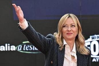 Meloni chiude Atreju, nel mirino Landini e Schlein: “Chi non ha contenuti scappa”