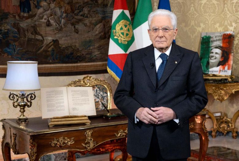 Gli 80 anni della Repubblica, l’appello alla pace e a “scegliere il futuro”: il discorso di fine anno di Mattarella
