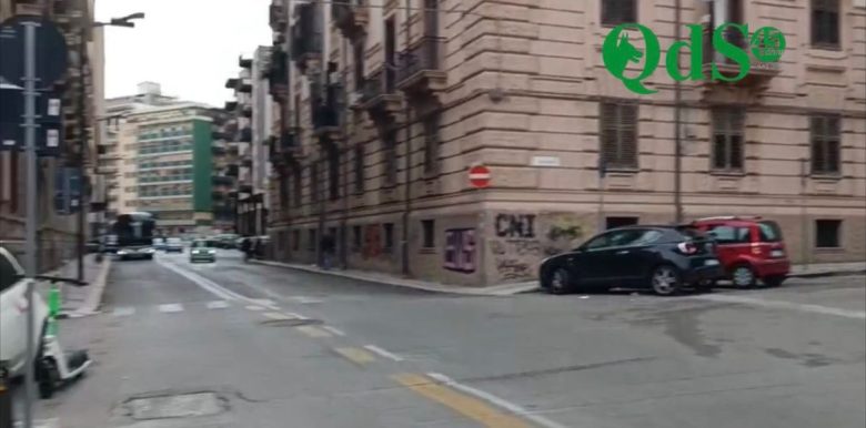 VIDEO | Folle sparatoria nella notte a Palermo, coinvolta una ragazza: è grave