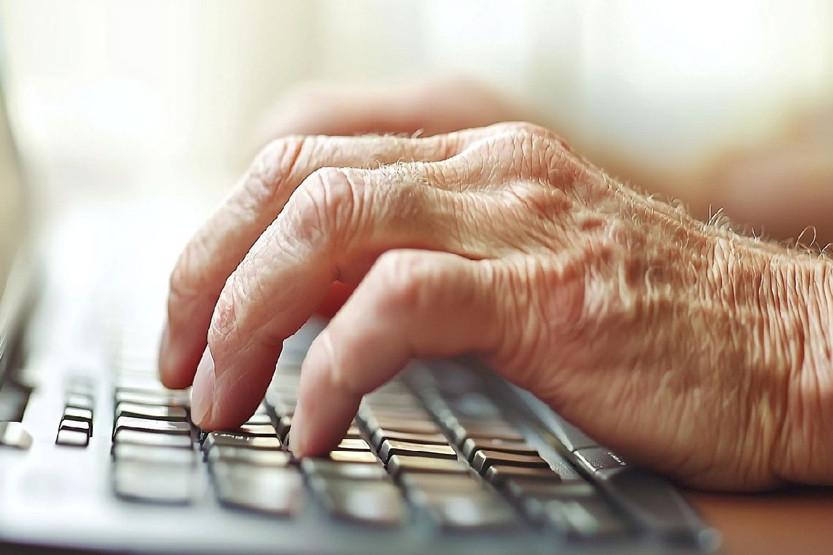 Gli over 65 guardano più porno gay dei giovani, ecco cosa dicono i dati Pornhub 2025 Gli over 65 guardano più porno gay dei giovani, ecco cosa dicono i dati Pornhub 2025