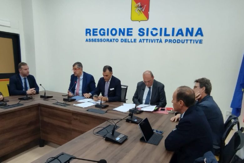 Bando per le aree di crisi industriale, Tamajo avverte: “Tre progetti già pronti a Gela. Termini Imerese acceleri”