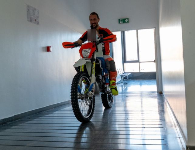 Mototerapia, la missione della Motorlife per regalare un sorriso ai bambini con disabilità – VIDEO