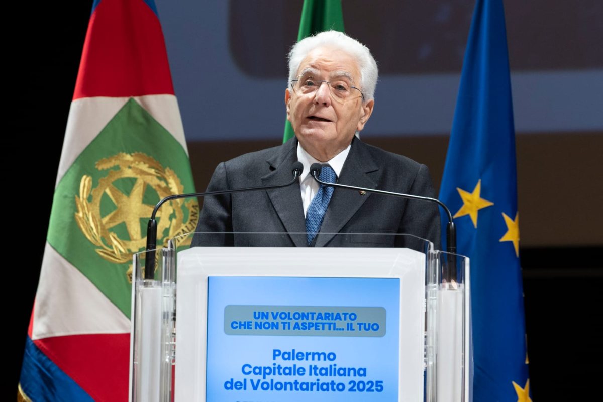 VIDEO | Palermo, Sergio Mattarella al passaggio di testimone con Modena per la Capitale del volontariato 2025 VIDEO | Palermo, Sergio Mattarella al passaggio di testimone con Modena per la Capitale del volontariato 2025