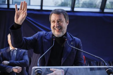 Caso Open Arms, la Cassazione chiede di confermare assoluzione di Matteo Salvini