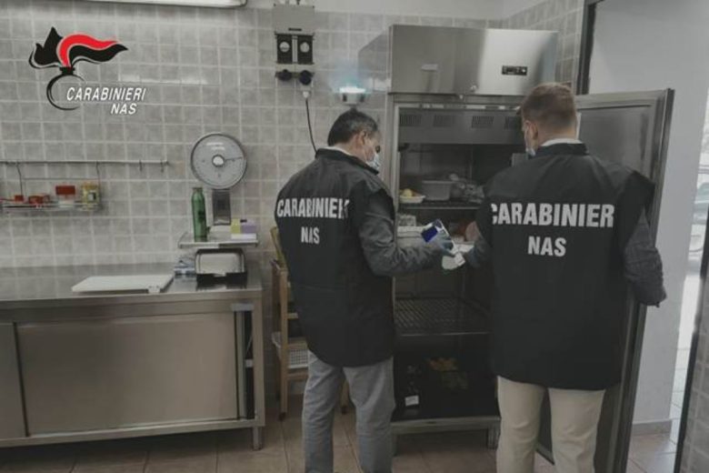 Sicurezza alimentare, raffica di controlli dei Nas a Palermo: chiusi locali e sequestri